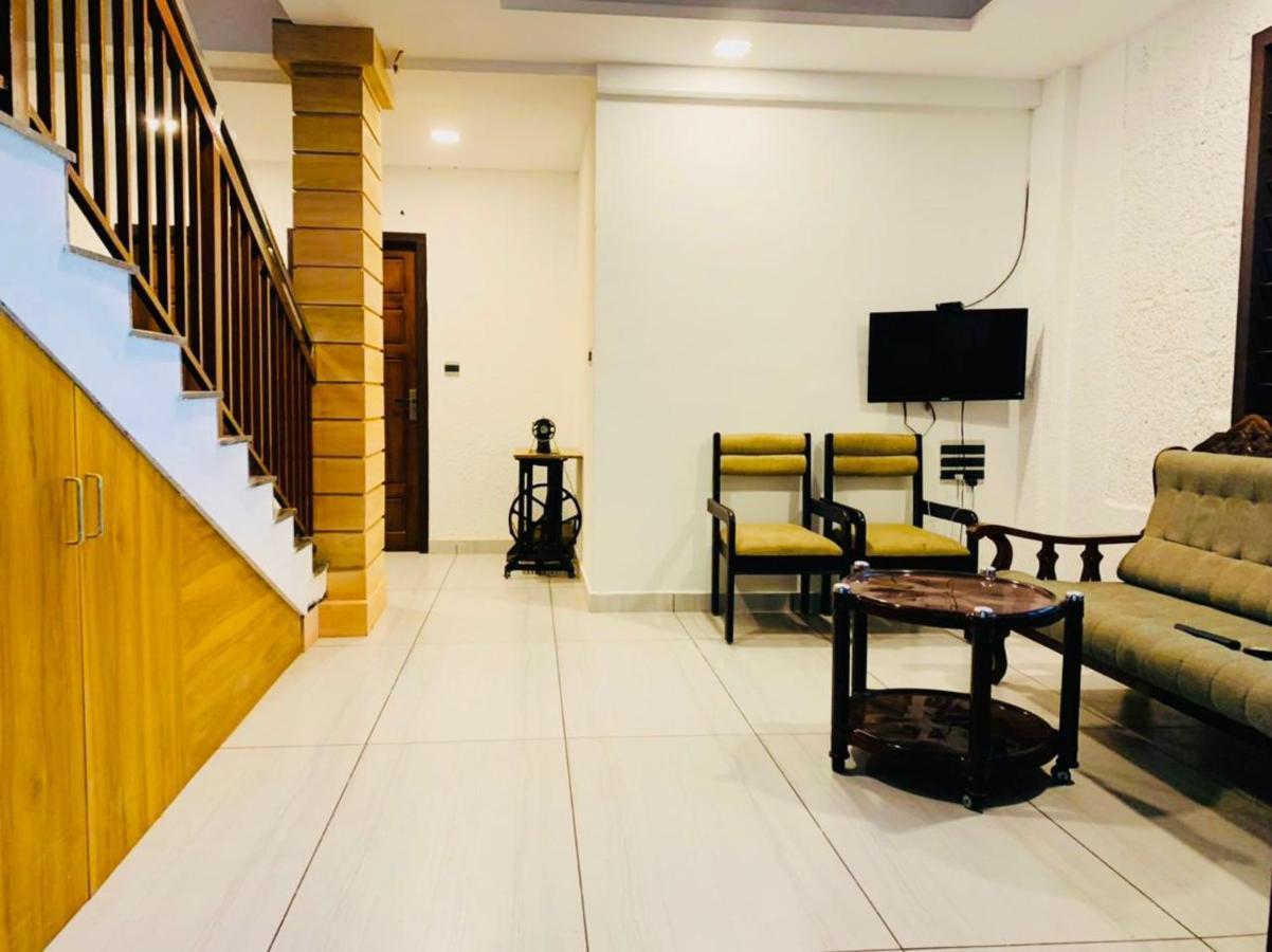 Five Bedroom Villa มุนนาร์ ภายนอก รูปภาพ